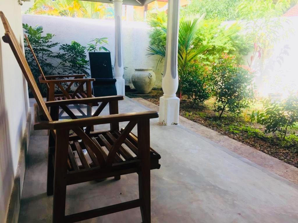 Villa Out Of Rupeace Unawatuna Esterno foto